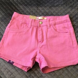 Girls pink Levi’s shorts